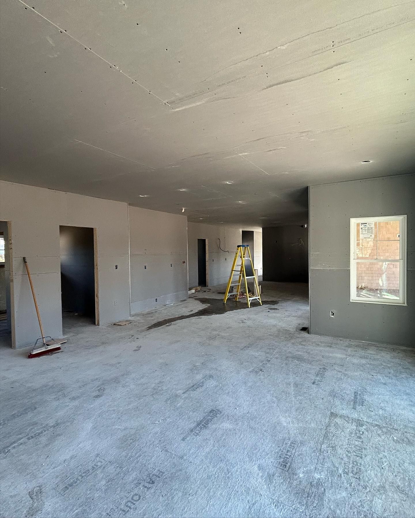 Corbett Plastering wall and ceiling finish work